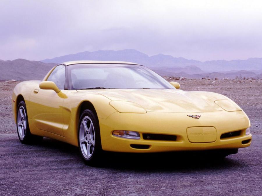  Chevrolet Corvette Coupe (C5) 1997 года  (NA) (фото 18 из 31)
